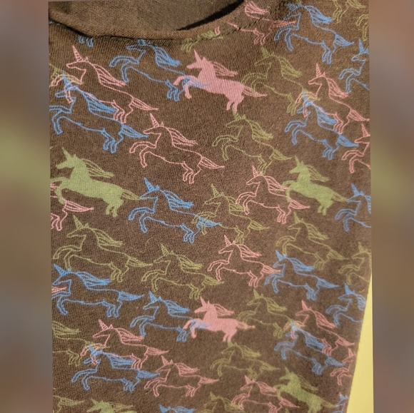 Black forever 21 tank top - Picture 3 of 4